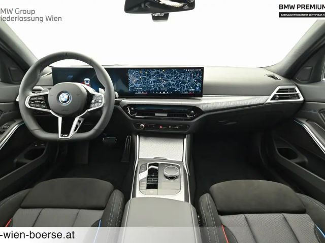 BMW 330 330e xDrive