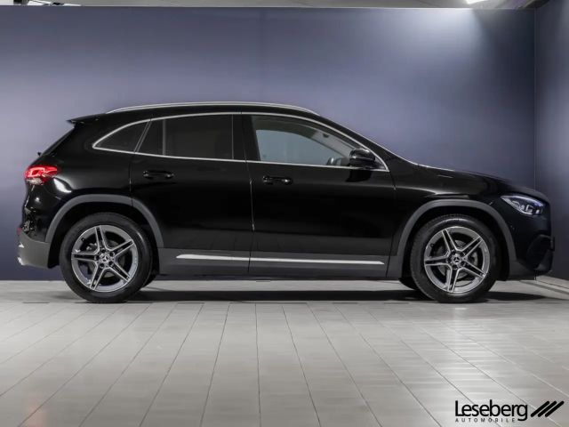 Mercedes-Benz GLA 180 AMG Line