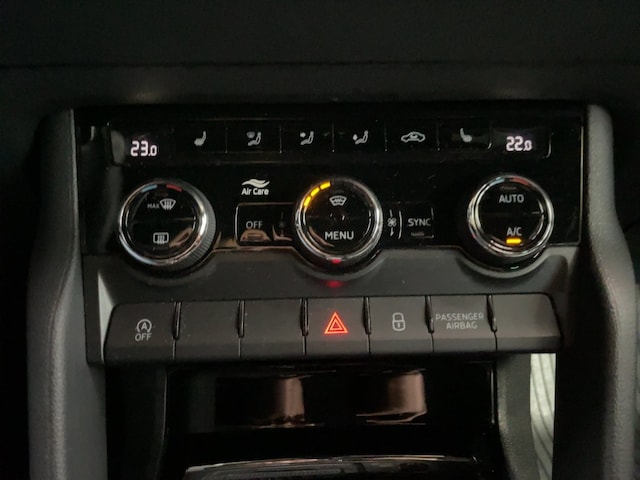 Skoda Karoq MATRIX+APP+DAB+VIRT+LED+NAVI+PDC