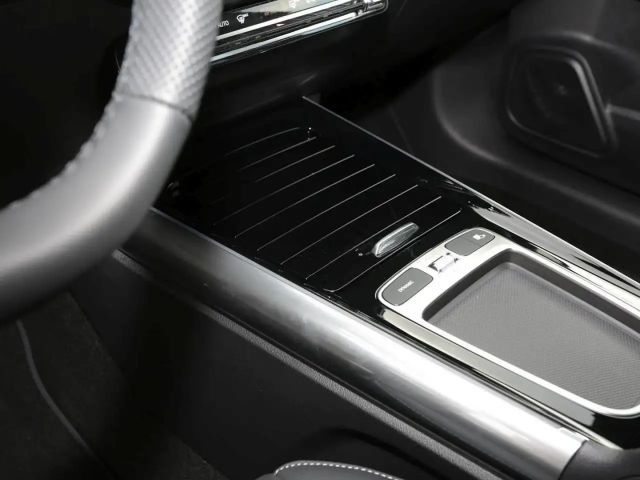 Mercedes-Benz GLA 200 AMG Line