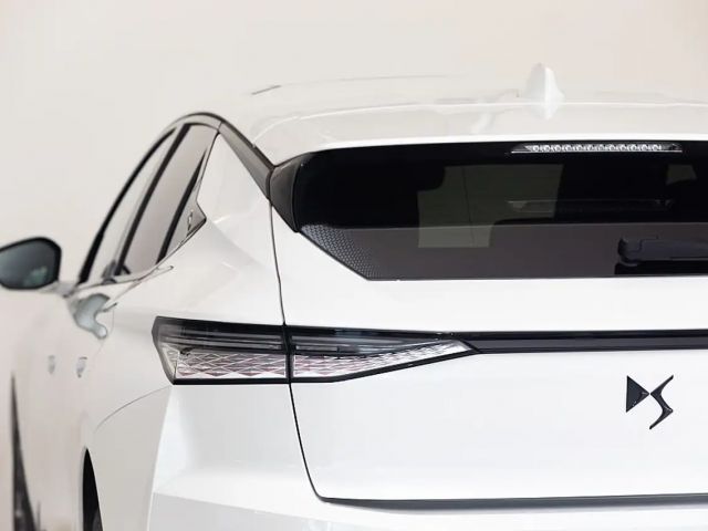 DS DS 4 Mobiles Performance Line