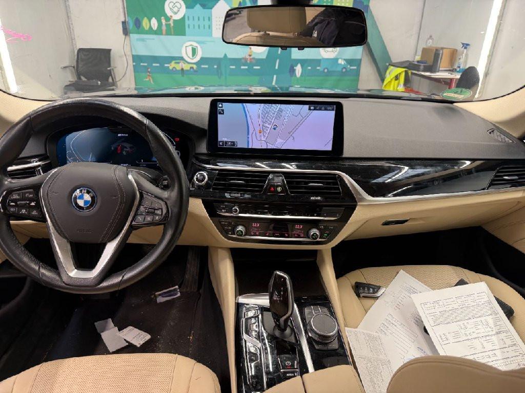BMW 530 530e