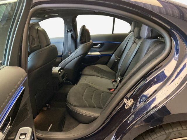 Mercedes-Benz E 200 E 200 d Sedan