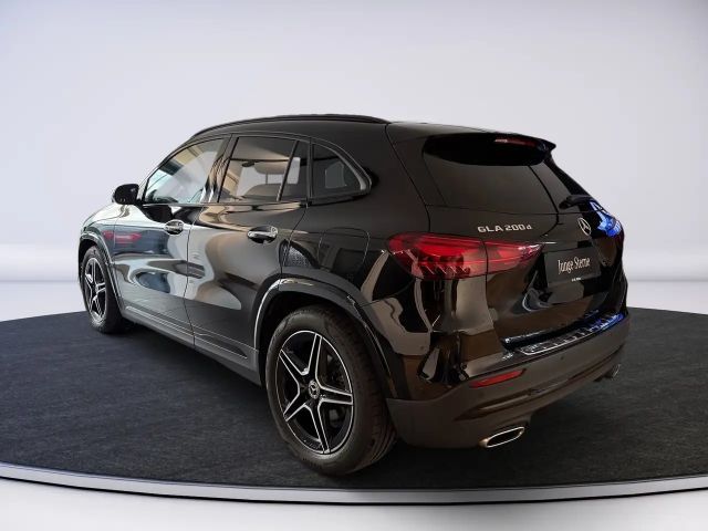 Mercedes-Benz GLA 200 4MATIC GLA 200 d