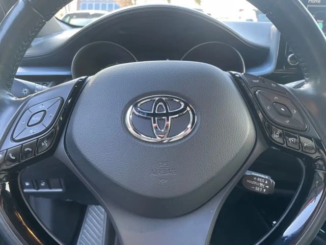 Toyota C-HR Hybride Team D