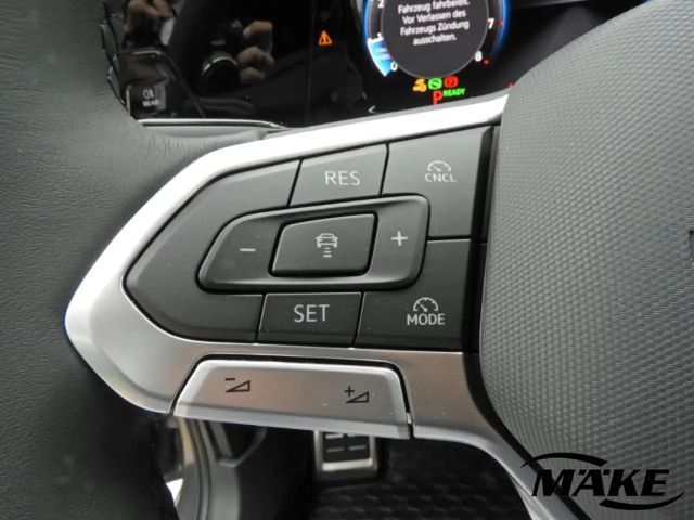 Volkswagen Golf 1.5 eTSI DSG