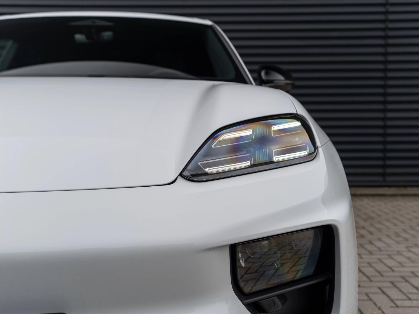 Porsche Macan BOSE InnoDrive Matrix LED 21'