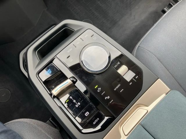 BMW iX xDrive40