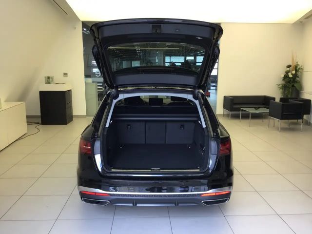 Audi A4 30 TDI S-Line