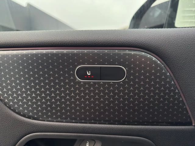 Mercedes-Benz EQB 300 4MATIC Progressive