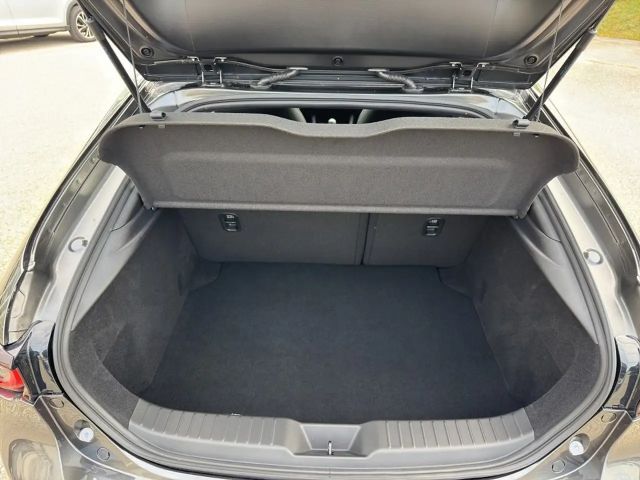 Mazda 3 SkyActiv Takumi e-Skyactiv