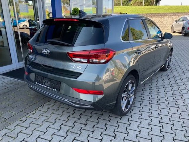 Hyundai i30 Hybrid Prime