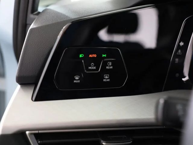 Volkswagen Golf DSG Life