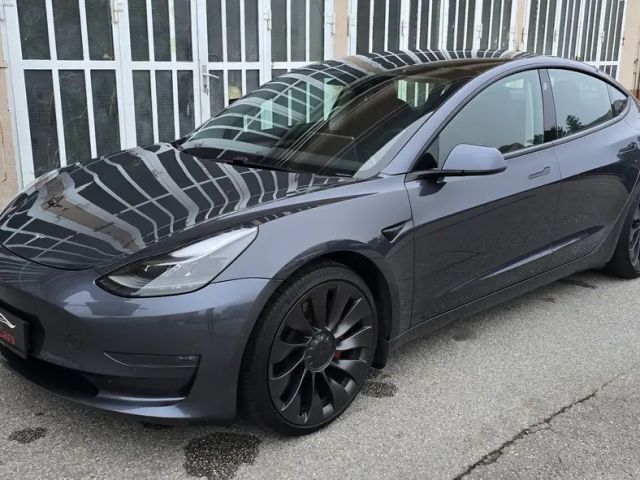 Tesla Model 3 AWD Performance