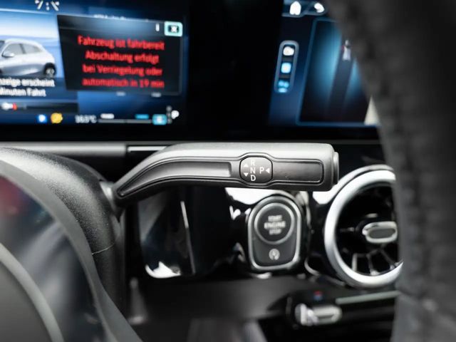 Mercedes-Benz GLA 180 Progressive