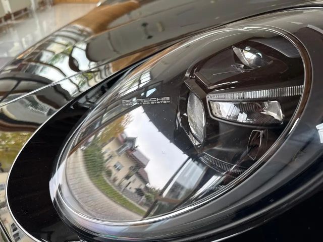 Porsche 911 4S Coupé Targa