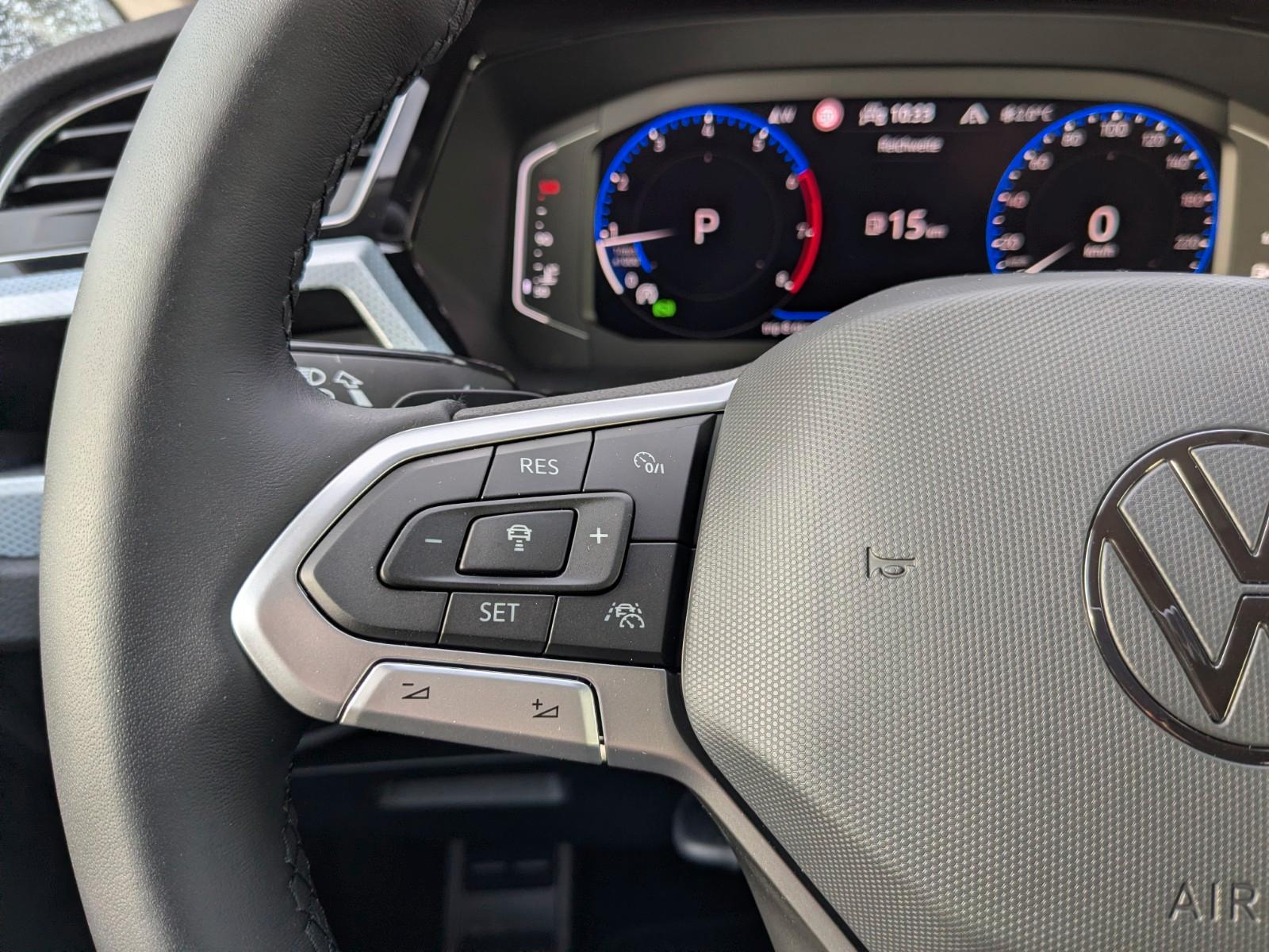 Volkswagen Touran DSG IQ.Drive