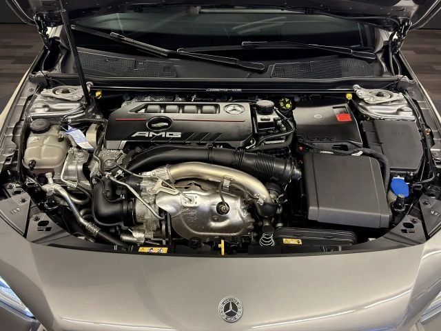 Mercedes-Benz CLA 35 AMG AMG Line Coupé