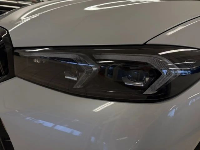 BMW 330 330e Touring xDrive