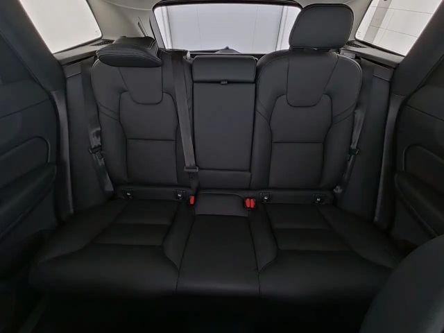 Volvo XC60 AWD Dark Plus