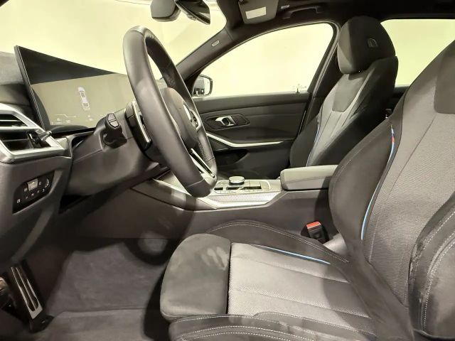 BMW 330 330d M-Sport Touring xDrive