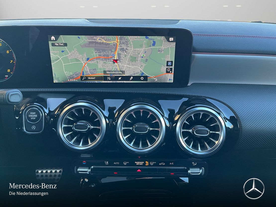 Mercedes-Benz CLA 200 AMG Line Coupé