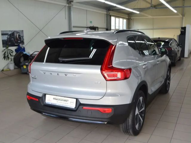 Volvo XC40 Business Dark Plus
