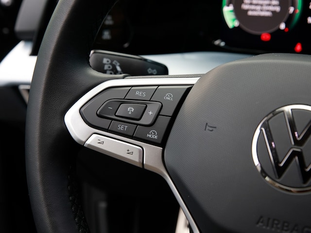 Volkswagen Golf 1.5 TSI Golf VIII