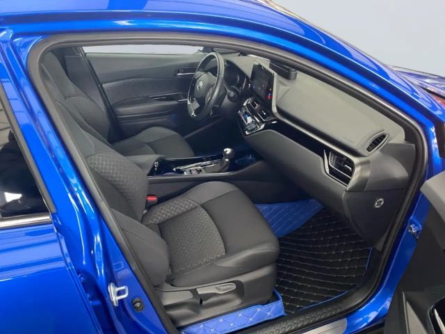 Toyota C-HR Hybride Team D