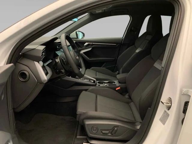 Audi A3 30 TFSI Sedan Sportback