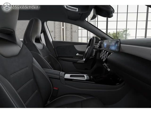 Mercedes-Benz A 180 AMG Line