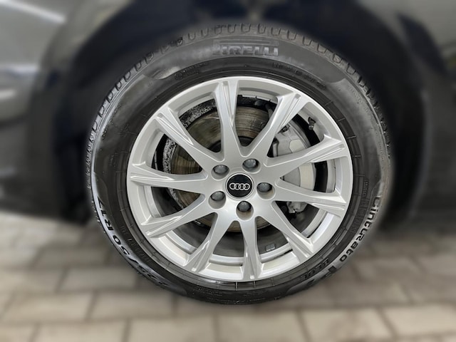 Audi A4 40 TFSI Avant S-Tronic