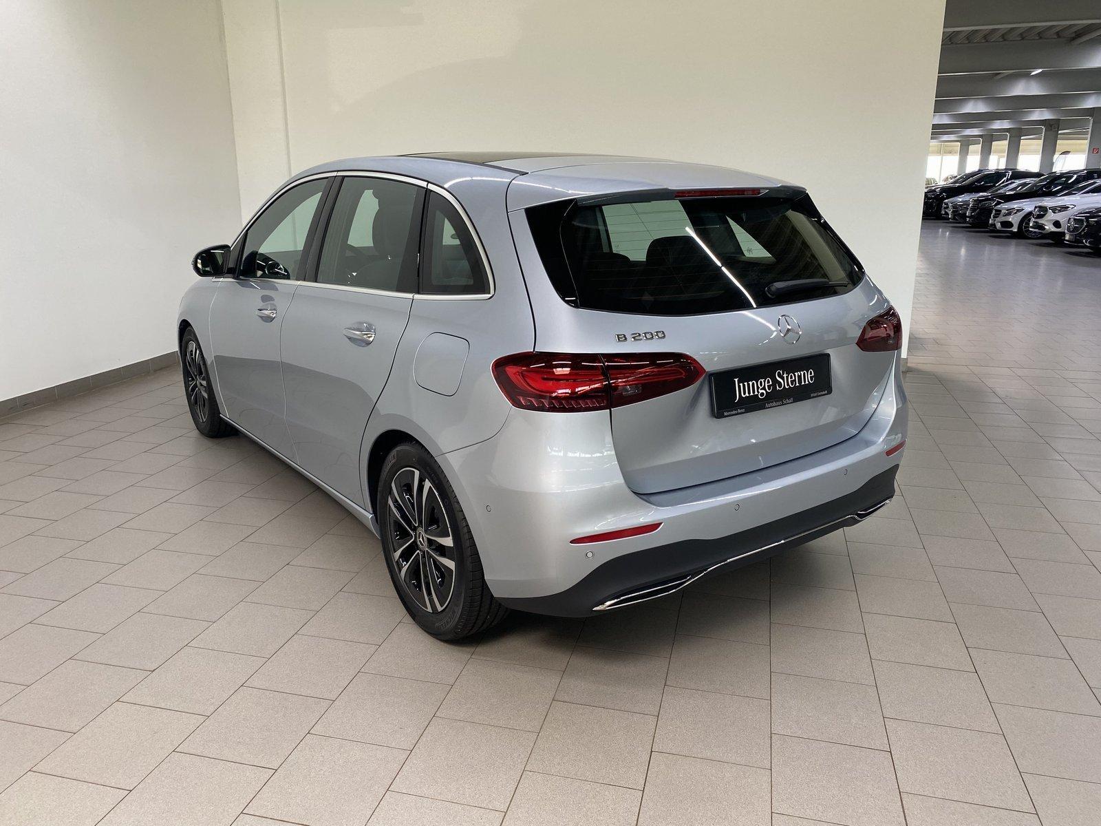 Mercedes-Benz B 200 Progressive Sedan