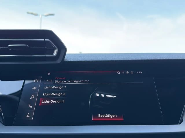 Audi A3 40 TFSI Hybride S-Line Sedan