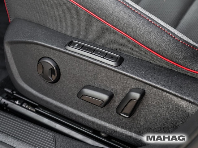 Volkswagen Golf 2.0 TSI Business GTI Golf VIII