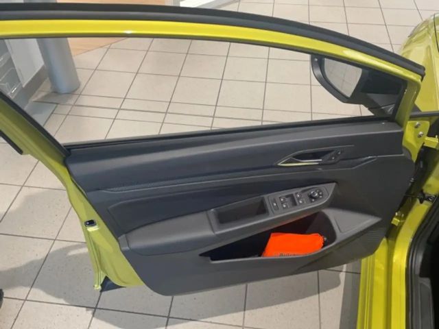 Volkswagen Golf 2.0 TSI DSG Golf VIII