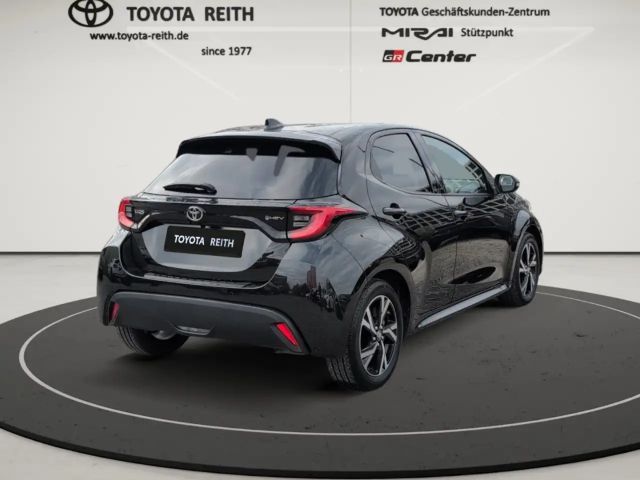 Toyota Yaris Hatchback Hybride Team D