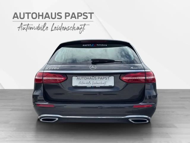 Mercedes-Benz E 220 AVANTGARDE