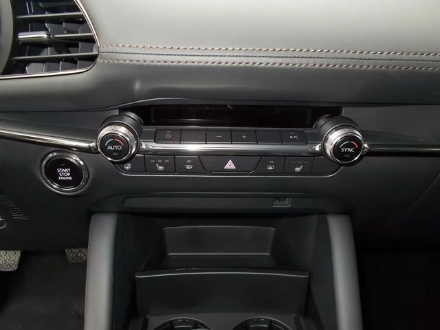 Mazda 3 S Selection SkyActiv