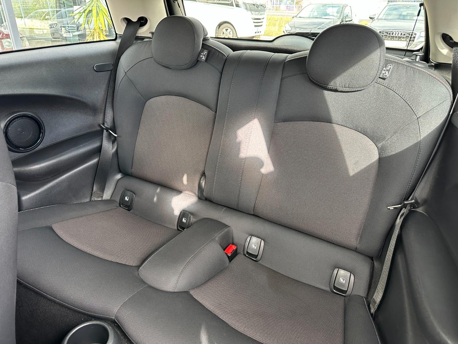 MINI Cooper 3-deurs Essential