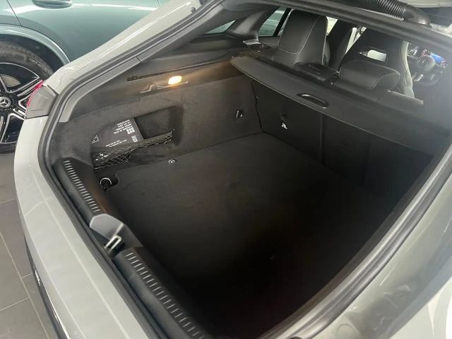 Mercedes-Benz CLA 200 AMG Line Shooting Brake