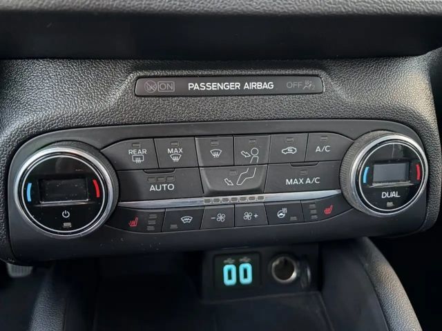 Ford Focus EcoBoost Titanium