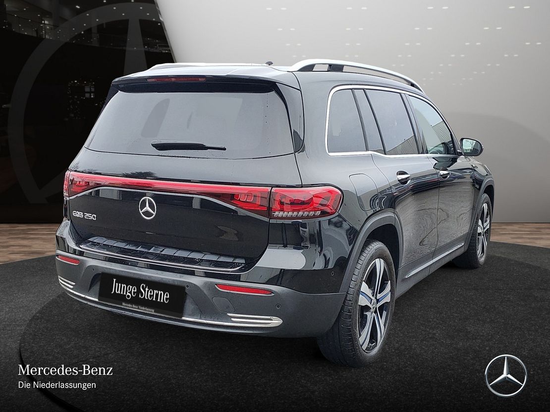 Mercedes-Benz EQB 250