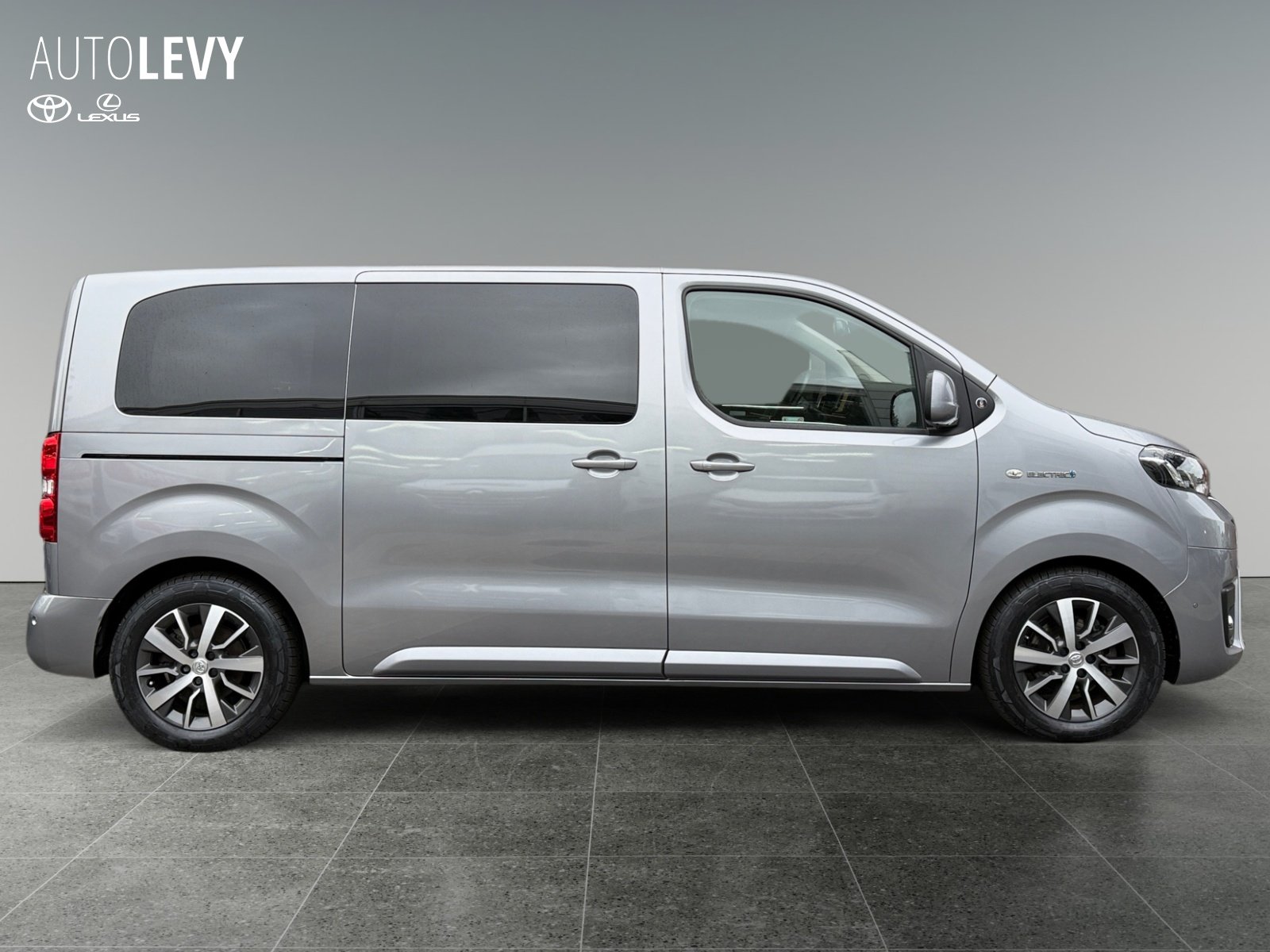 Toyota Proace Verso EV L1 Plus Team D