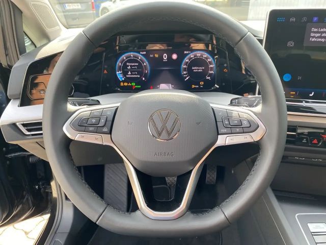 Volkswagen Golf DSG Life Variant