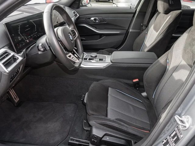 BMW 320 320i M-Sport Sedan