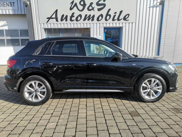Audi Q3 1.5 TFSI S-Line