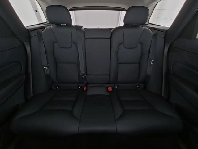 Volvo XC60 AWD Dark Plus