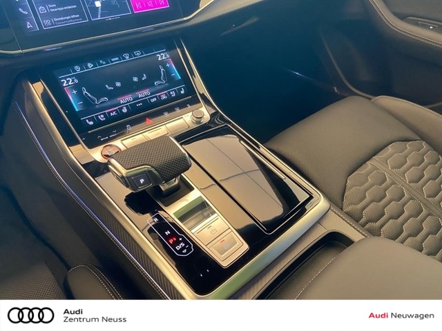 Audi RS Q8 Performance Quattro