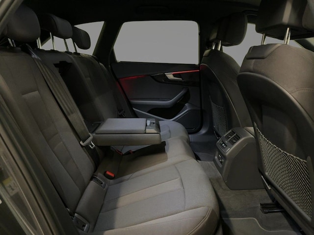 Audi A4 35 TFSI Avant S-Line S-Tronic